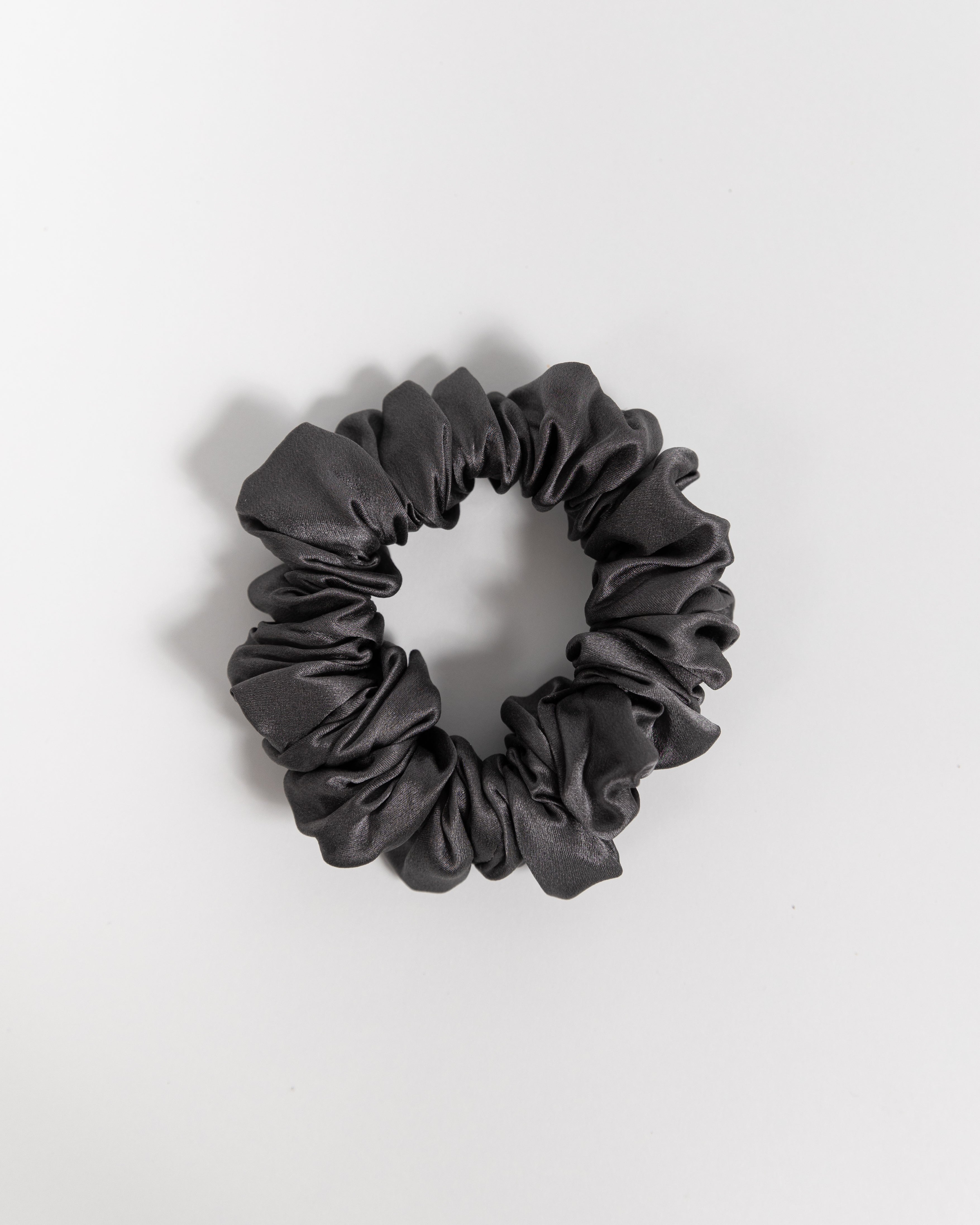 Ultimate Set 30 Momme- Pillowcase, Bonnet, 3D Eye Mask, Scrunchy – Charcoal