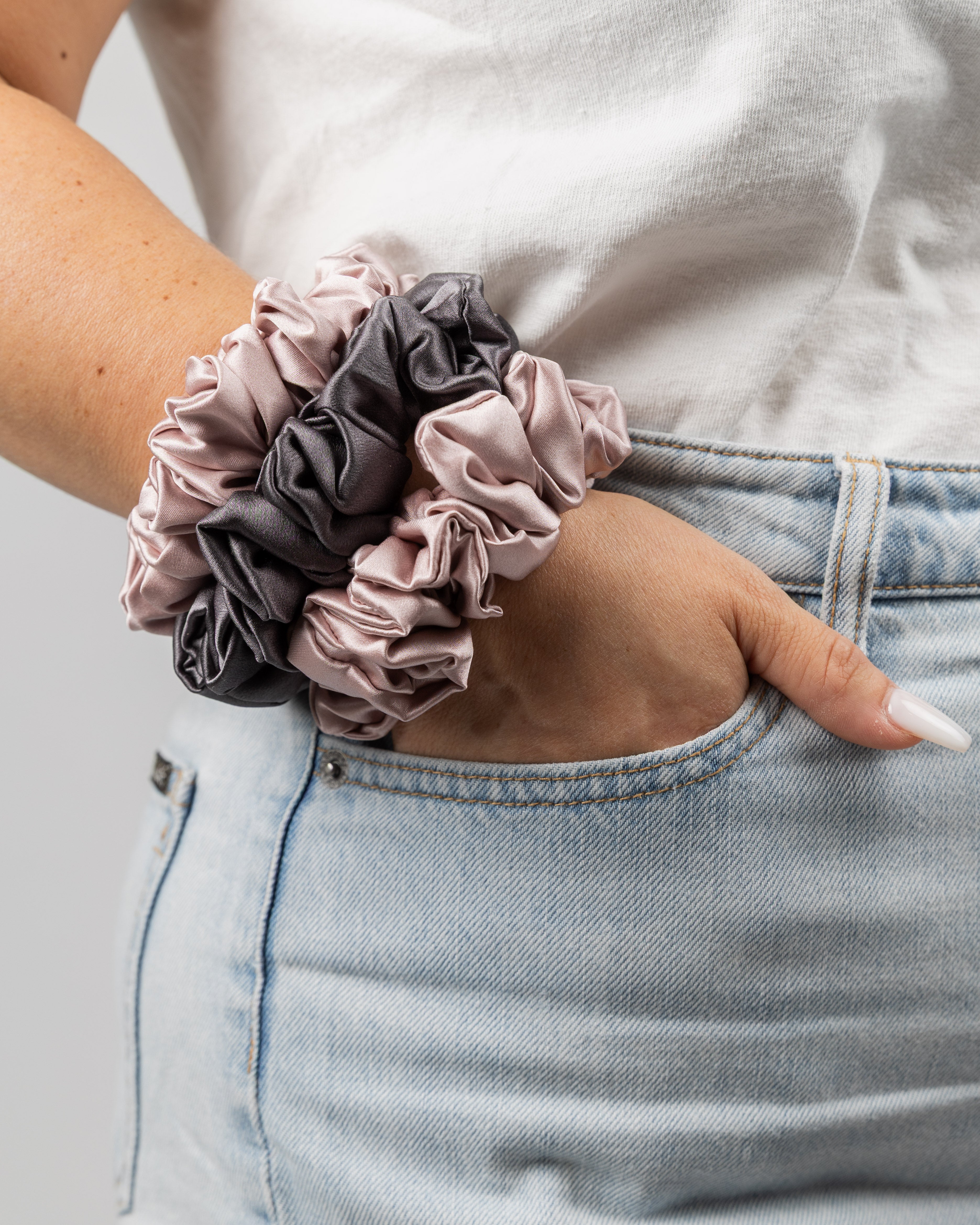 Scrunchy 100% Mulberry Silk - Lotus Powder Pink