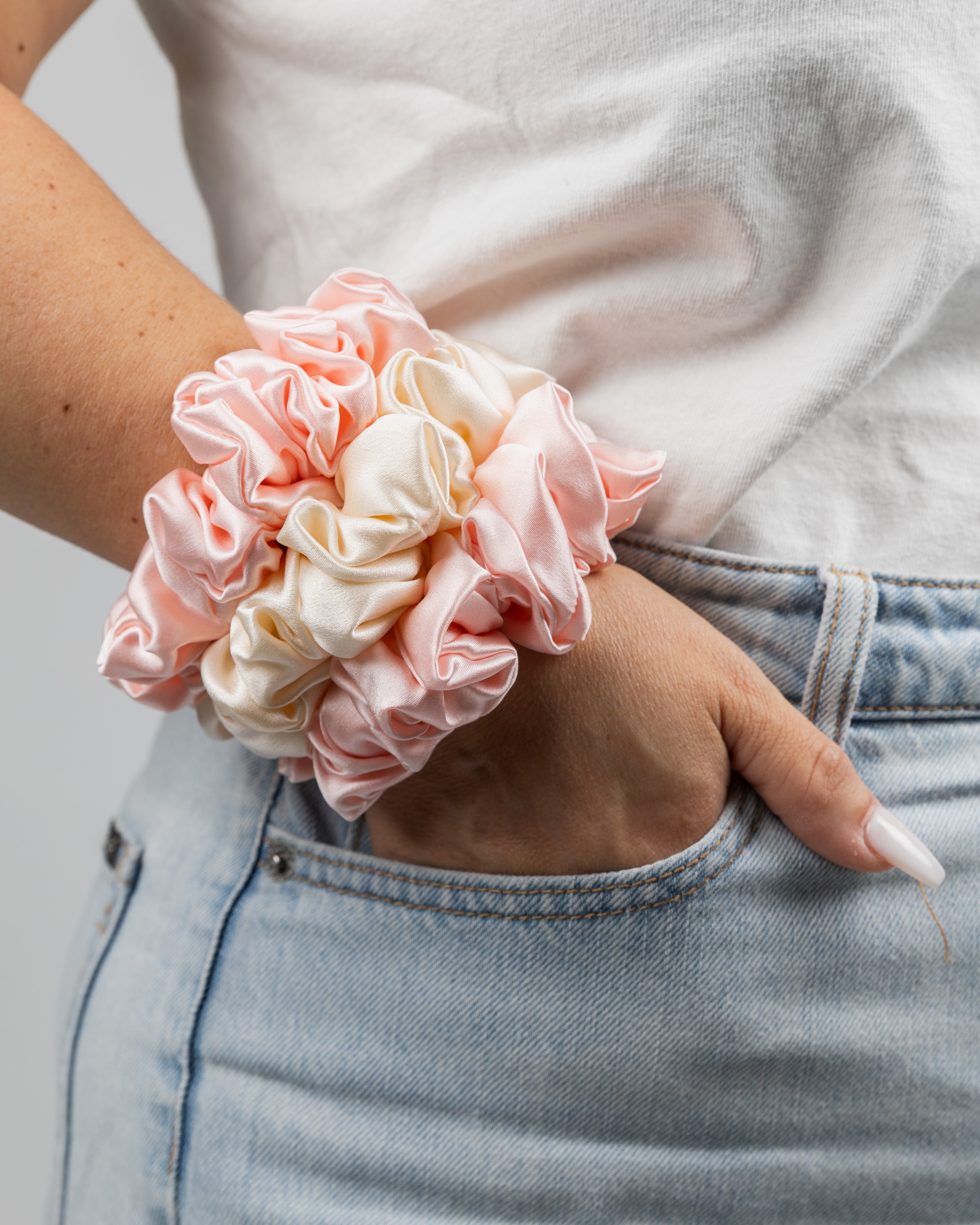 Scrunchy 100% Mulberry Silk - Bubble Gum Pink